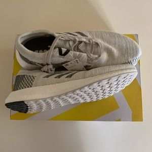 | NWT | Adidas PureBOOST GO Sneakers